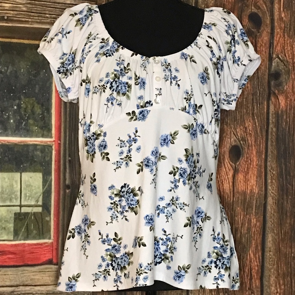 NWOT Rue21+ Floral Printed Top